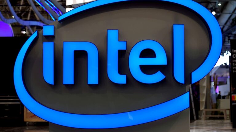 Former chip champion Intel is making a comeback. How to keep riding the rally with less risk