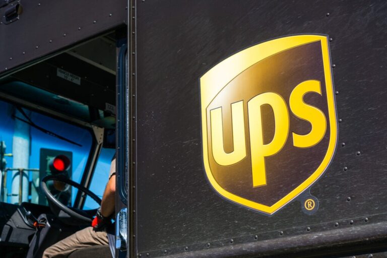 Options Corner: United Parcel Service’s Earnings Beat Opens The Door For A Quick Strike – United Parcel Service (NYSE:UPS)