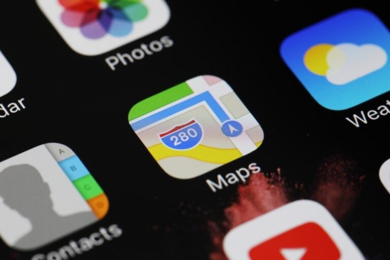 Apple Maps Reportedly Plans To Showing Ads Next Year: Potential Consumer Backlash Or A One-Up On Google Maps? – Alphabet (NASDAQ:GOOG), Apple (NASDAQ:AAPL)