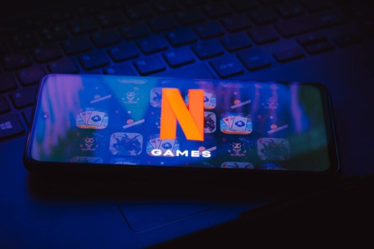 Netflix Shutters Mobile Game Studio Behind ‘Squid Game: Unleashed’ – Netflix (NASDAQ:NFLX)