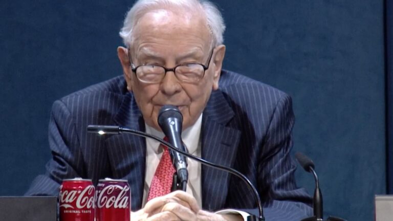 Warren Buffett may have cut Berkshire’s stake in Apple again in the third quarter