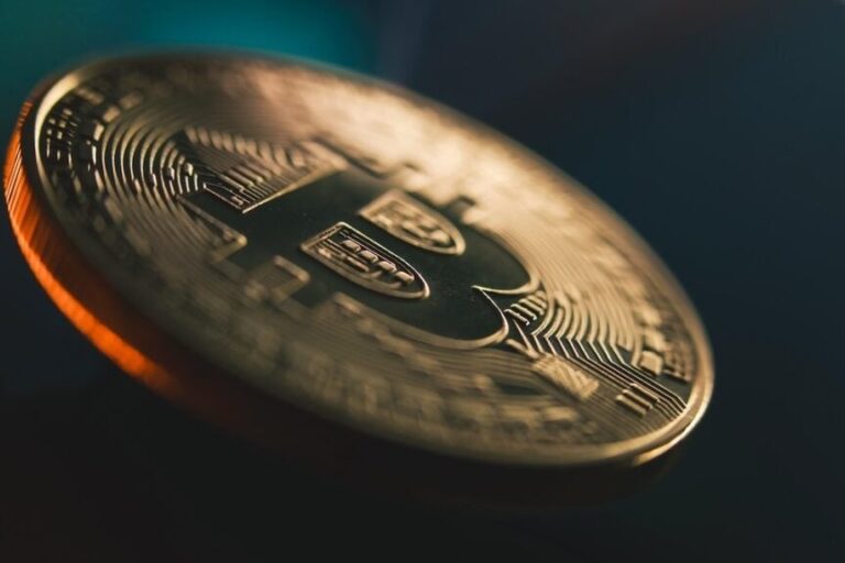 Peter Schiff Says Bitcoin’s Bear Market Looks ‘Far More Ferocious’ When Compared With Gold, Is A Structural Shift Underway?