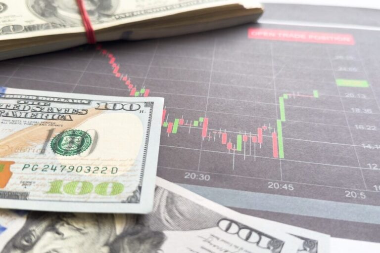 Trump’s $2,000 Tariff Checks Gain Steam As Sen. Katie Britt Says Senate Should ‘Take A Look’ Amid Soaring 18% Consumer Tariff Burden