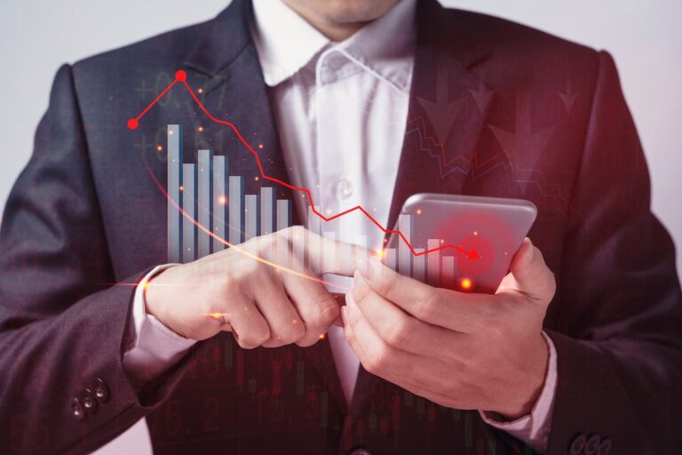 P/E Ratio Insights for Stryker – Stryker (NYSE:SYK)