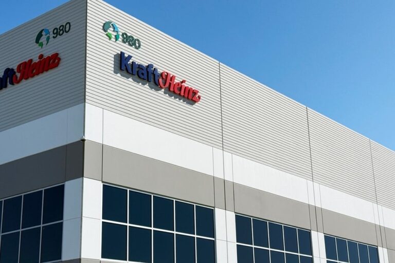 Options Corner: Kraft Heinz’s Performance Is Disastrous But Here’s The Catalyst Everyone’s Missing – Kraft Heinz (NASDAQ:KHC)