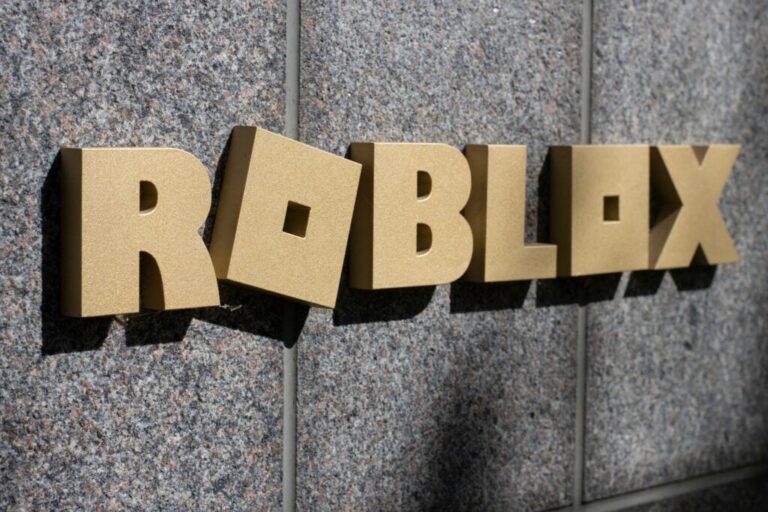Texas AG Sues Roblox For Putting ‘Pixel Pedophiles And Profit’ Over Safety – Roblox (NYSE:RBLX)