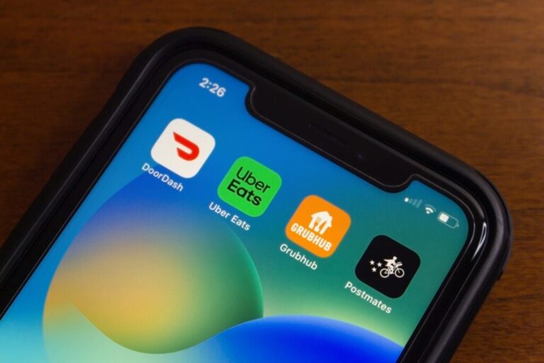 Coinbase, UberEats, DoorDash Make Fastest Growing Brands List – DoorDash (NASDAQ:DASH)