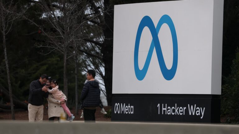 Wall Street loves Meta’s reported metaverse cuts. Most analysts see 20%-plus gain for stock