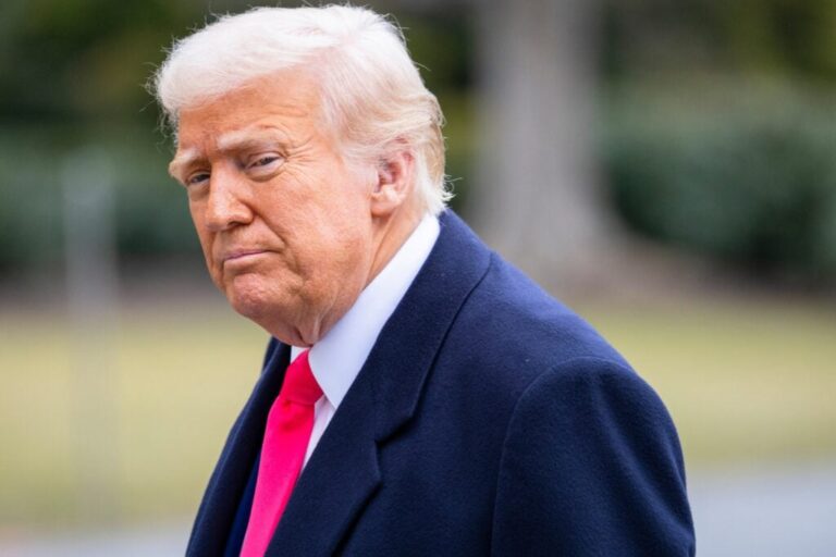 Trump Says The Economy Is ‘A+++++’ — Voters, However, Are Giving It A Straight-Up F – SPDR S&P 500 (ARCA:SPY)