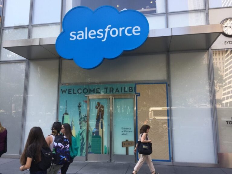 Salesforce Is Priced Like A Value Stock — JPM Says The Market Is Missing The AI Angle – Salesforce (NYSE:CRM)