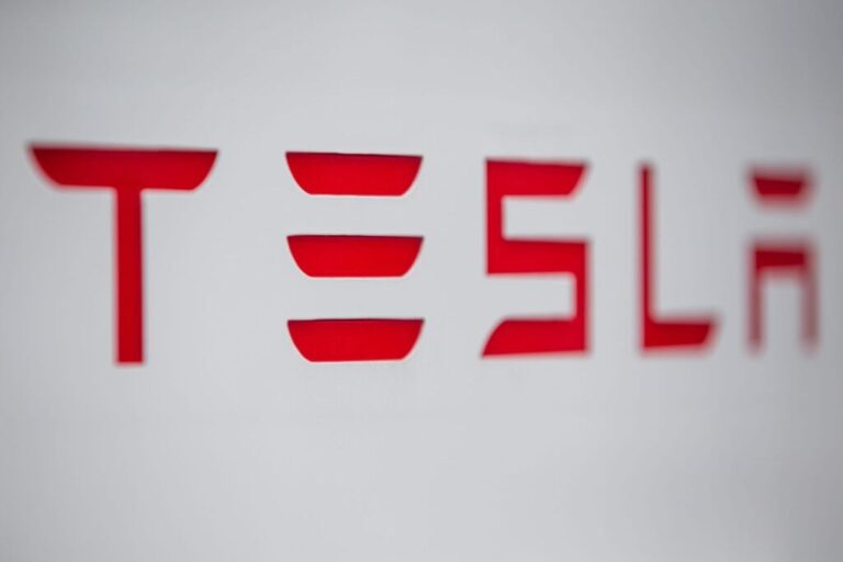 Here’s Why Elon Musk’s brother Kimbal Musk Unloads $25 Million In Tesla Stock – Tesla (NASDAQ:TSLA)