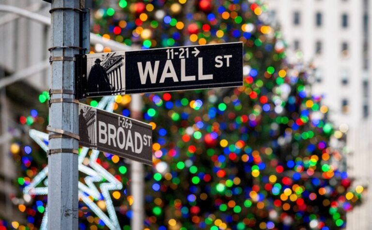 Stock Market Today: Dow Jones, S&P 500 Futures Climb At The Start Of Christmas Week— Kemper, Trump Media & Technology, cbdMD In Focus (UPDATED) – SPDR S&P 500 (ARCA:SPY)